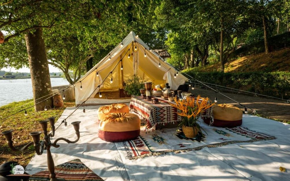 Mẫu trang trí lều cắm trại